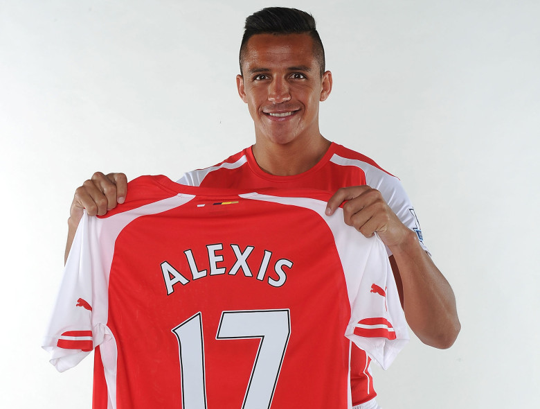 Sanchez signs!