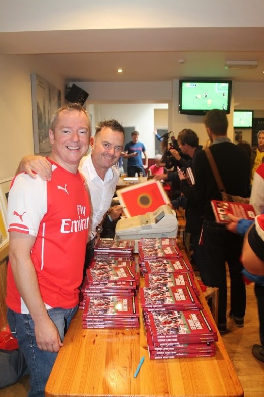 Dave Seager with Dave Lane of Legends Publishing at the 2014 book launch in the Tollington, a pub favoured by Arsenal fans