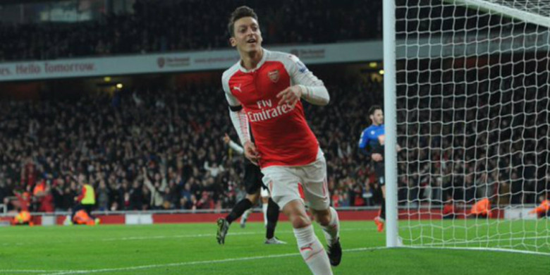 mesut-ozil-001-arsen_a817958