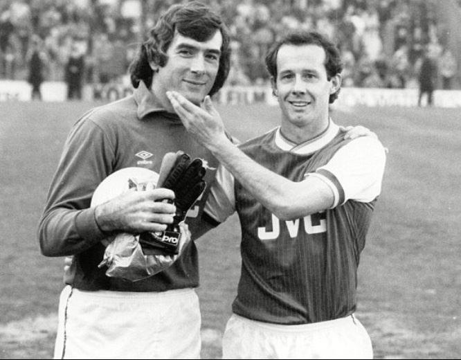 Pat and Liam in a happier mood then when Arsenal lost the penalty shoot with Valencia