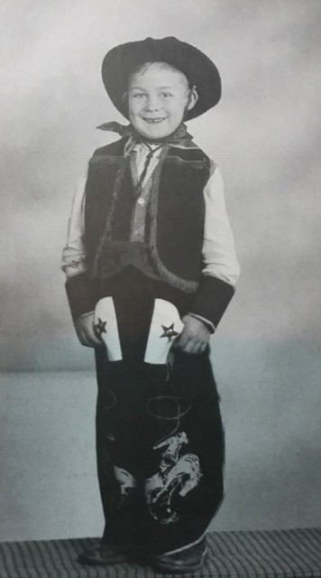 Young Charlie, already a Gunner!