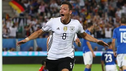 Ozil Celebrate Germany