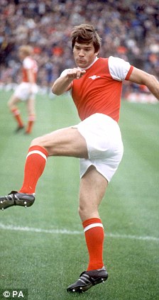 Malcolm warming up before a match