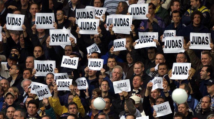 The Tottenham fans show what they think of their former captain
